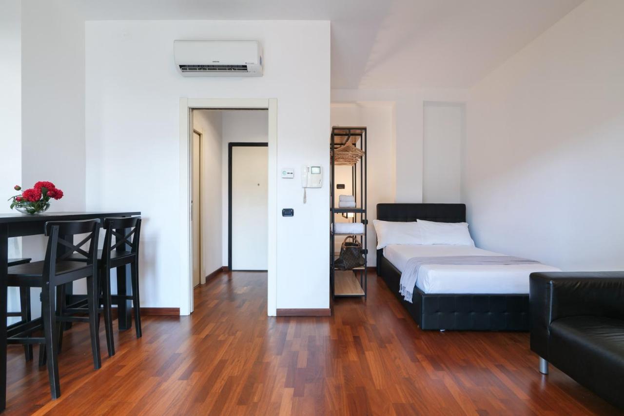 Apartment Contempora - Monolocale Con Terrazza Via F. De Sanctis, 41 *