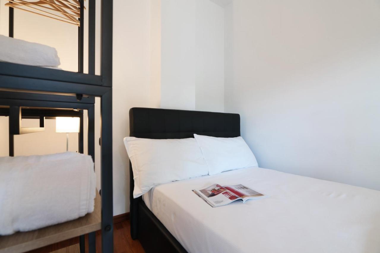 Contempora - Monolocale Con Terrazza Via F. De Sanctis, 41 Apartment