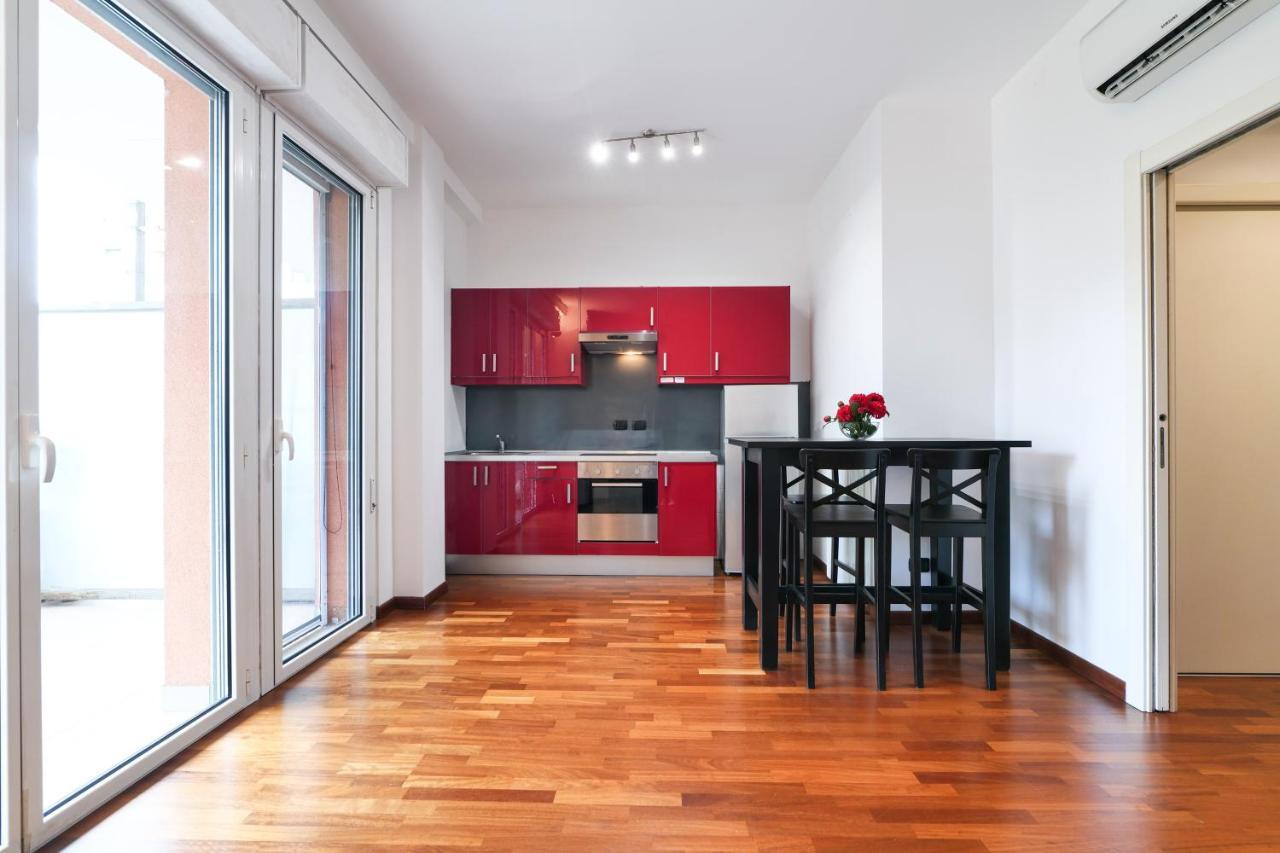 Contempora - Monolocale Con Terrazza Via F. De Sanctis, 41 Apartment